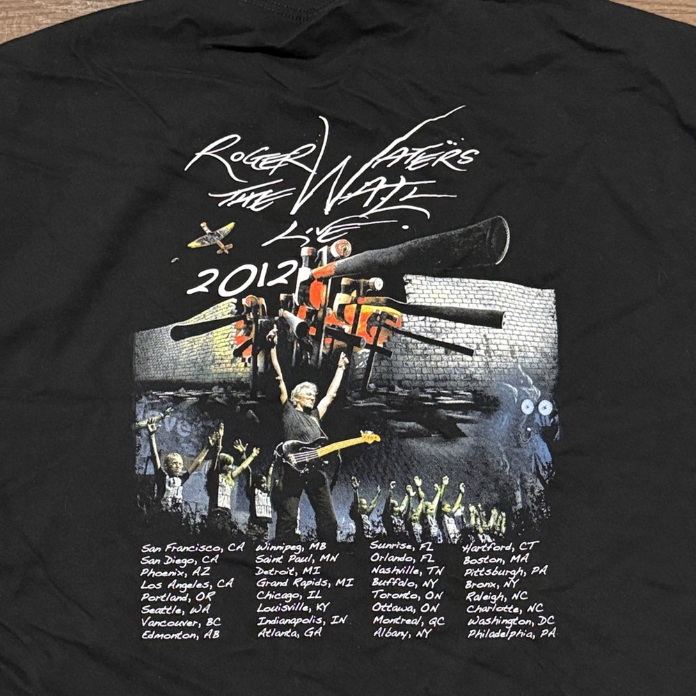 Roger Waters The Wall Live 2012 T-Shirt View 4